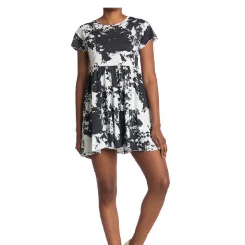 NEW Tye dye short sleeve dress